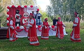 И развлечения, и угощения!