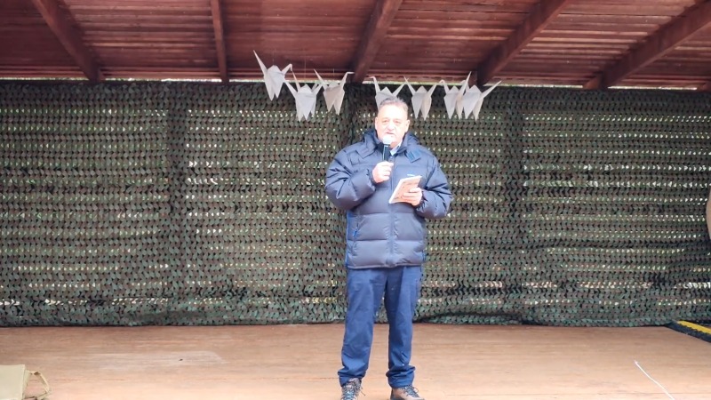 Память на дороге: Николай Пустотин передал первый экземпляр научного сборника о ВАД‑102