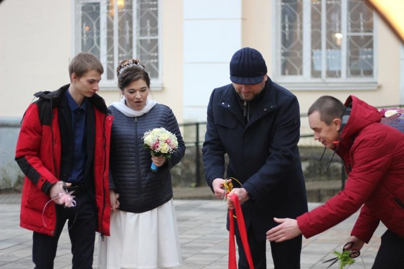 Символ любви в Пикалево