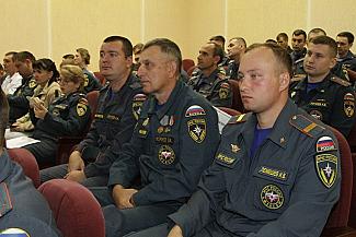 В преддверии Дня гражданской обороны Российской Федерации в Донском МЧС отметили наиболее отличившихся специалистов