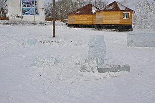 Ледяной городок в опасности!