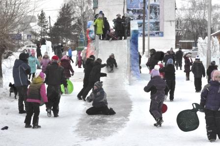 Детское счастье на "Снежном городке"