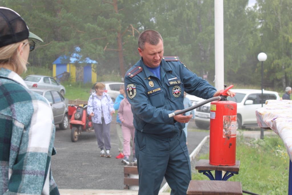 Пожарные обучили предпринимателей