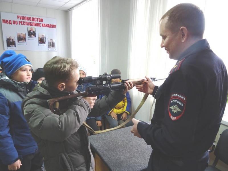 Я б в полицию пошел, пусть меня научат…