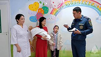 Подарок новорожденным, который спасет жизнь