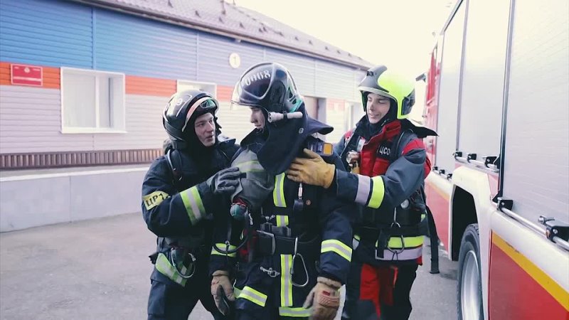 Мама слово из 4 букв. Но сколько в нем любви.
