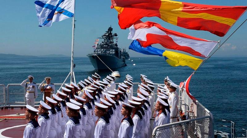 Военно-морские парады в России: как зарождались и изменялись традиции