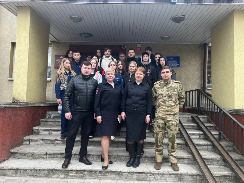 Подростков из поселков Зеленоградского округа пригласили на встречу в ОМВД России «Зеленоградский»
