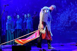 Пять тонн реквизита привезут в Вологду для масштабного шоу «Ермак. Легенда Сибири»