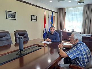 В Арсеньеве продолжаются еженедельные приемы граждан