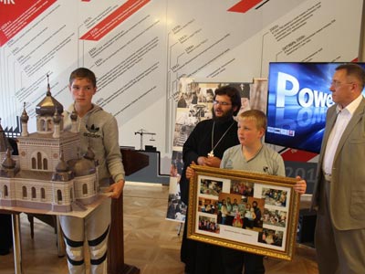 Подарок музею от воскресной школы с. Нарышкино Вознесенского района