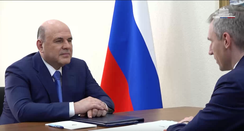Премьер в Смоленске. Видео встречи Михаила Мишустина и Василия Анохина