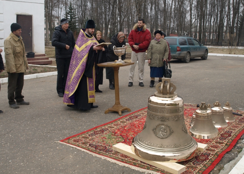 Новая звонница  храма Ильи Пророка  в Ельне