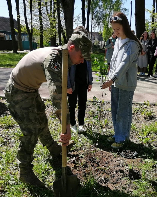 Сирень Победы в Ельне