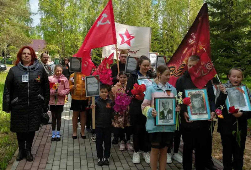 Великим огненным годам святую память сохраняя…