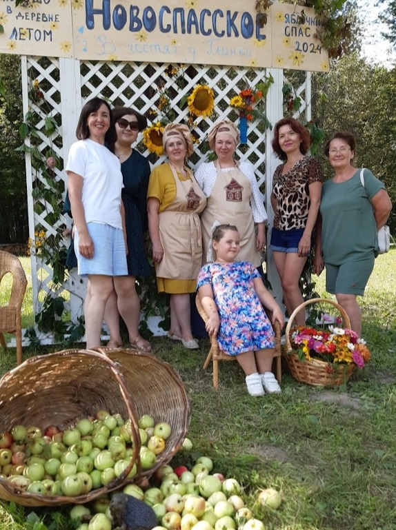 Яблочный Спас в Новоспасском