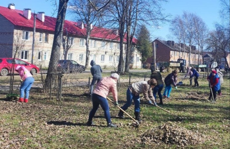 Ельнинцы навели порядок в городском парке