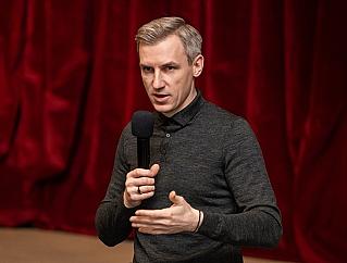 Василий Анохин в интервью федеральному телеканалу рассказал об особенностях региональной кадровой программы для участников СВО