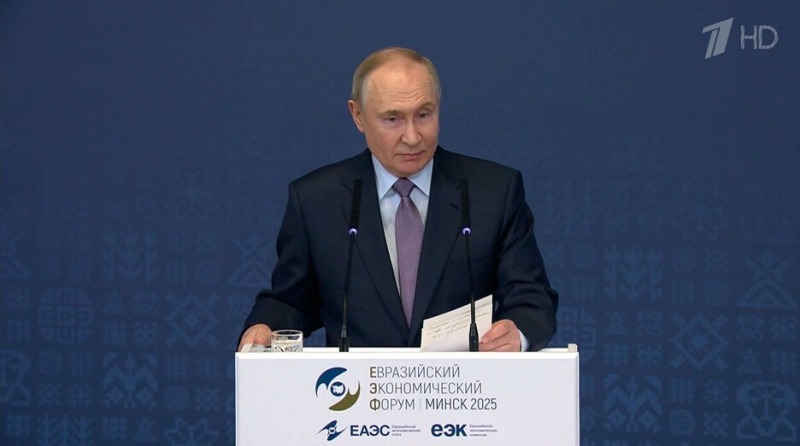 Президент России Владимир Путин отметил интенсивное развитие межвузовских связей между Россией и Беларусью, особо подчеркнув роль Смоленской области