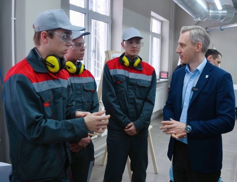 Василий Анохин: Программа целевого обучения предоставляет молодым людям возможности для успешного старта карьеры.