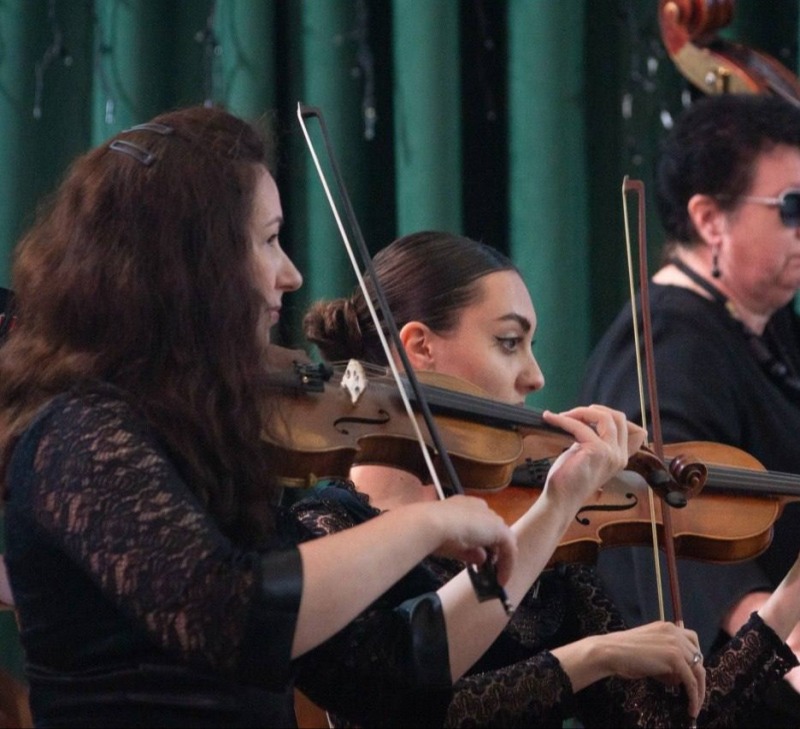 Почти четыре года по инициативе Президента России Владимира Владимировича Путина работает проект для нашей молодёжи "Пушкинская карта"