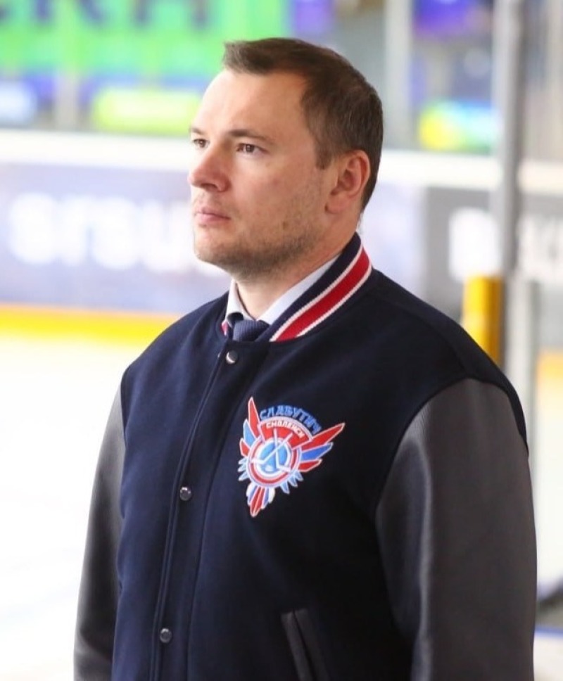 Иван Усенко: Возрождение хоккейного клуба «Славутич» заметно оживило спортивную жизнь не только Смоленска, но и Беларуси.