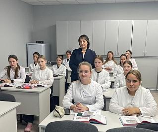 В Смоленской области в ФАПы приходят работать молодые специалисты