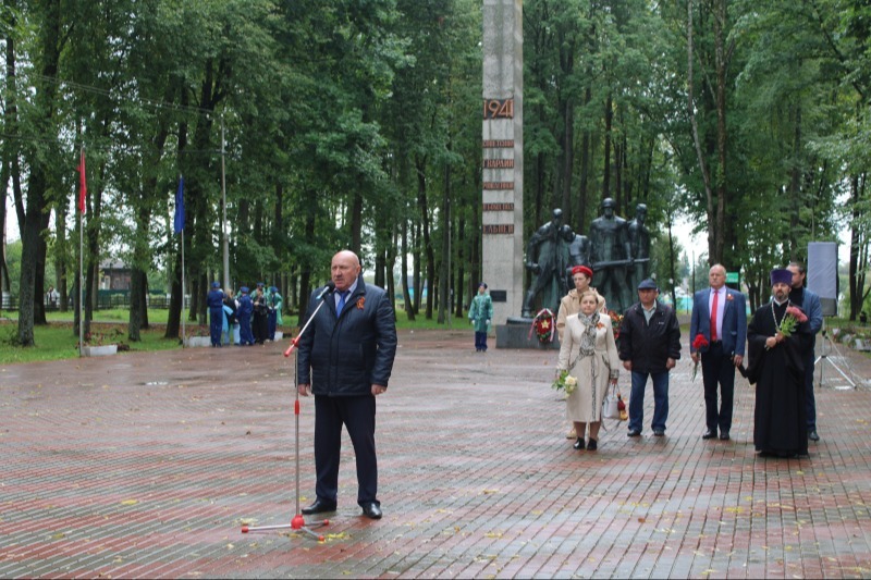 В Ельне отметили День рождения Советской гвардии