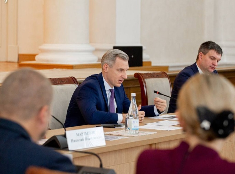 Василий Анохин: У нашей молодежи должны быть возможности для самореализации в своем регионе