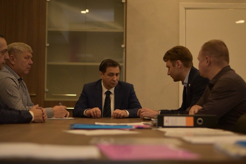 Технологии на службе дорожников. Валерий Курочкин продолжает стажировку в «Смоленскавтодоре»