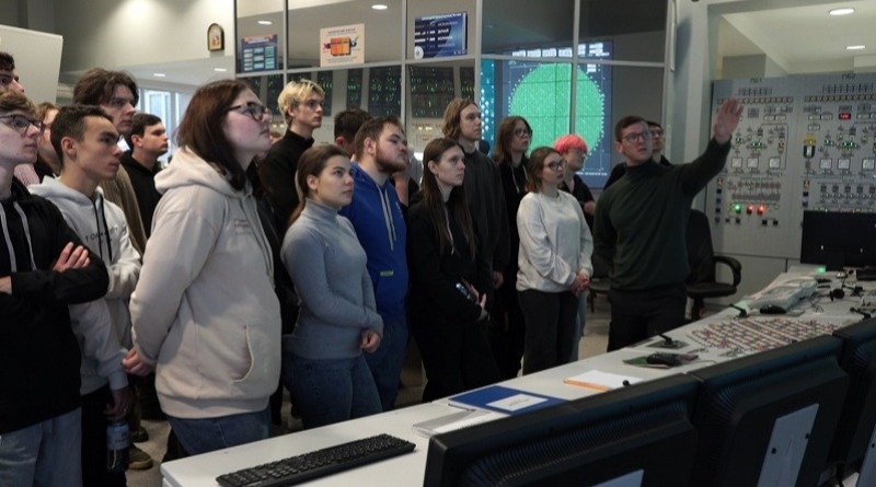 Студенты МИФИ познакомились с производством на Смоленской АЭС