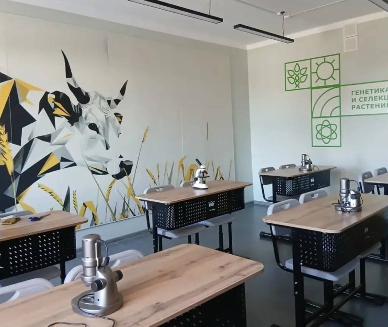 В 2025 году Смоленская область стала пилотным регионом по разработке модели интеграции образовательных организаций в систему подготовки кадров для АПК.