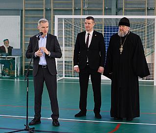 Занятия физической культурой и спортом должны быть доступны детям и взрослым.