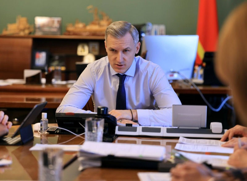 Планы по строительству социально значимых объектов обсудили сегодня на заседании регионального строительного штаба.