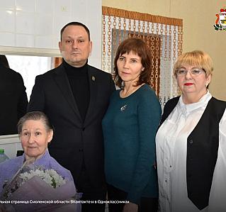 Жителям блокадного Ленинграда упростили порядок получения памятного знака