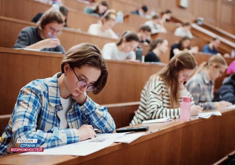 95 студентов из Смоленской области прошли в заключительный этап олимпиады «Я – профессионал»