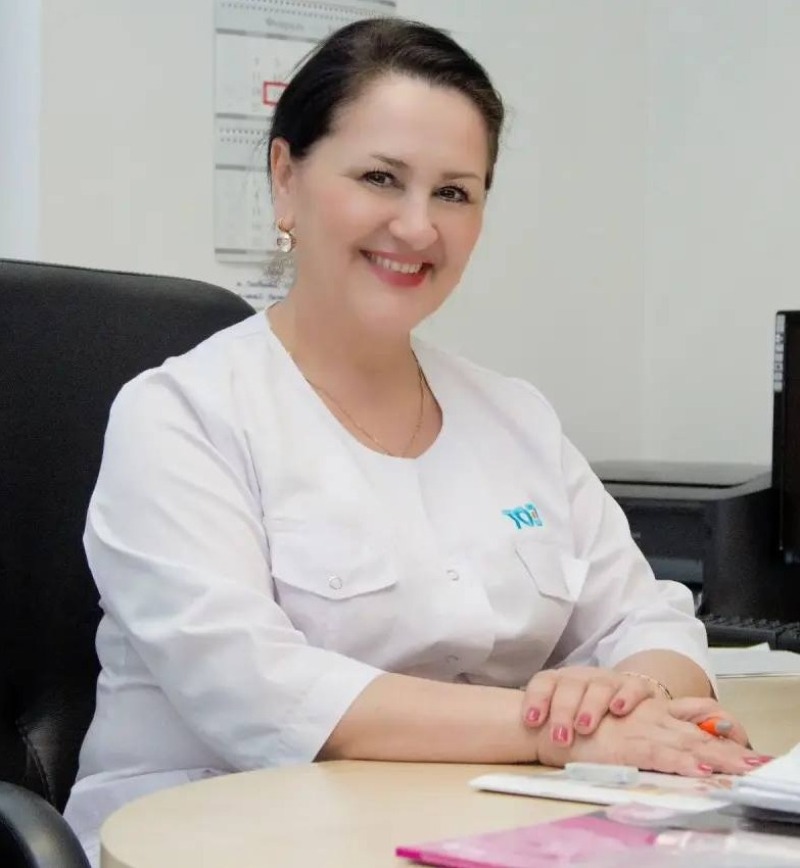 Вера Рябкова,   главная медицинская сестра Федерального государственного бюджетного учреждения «Федеральный центр травматологии, ортопедии и эндопротезирования» Министерства здравоохранения Российской Федерации (г. Смоленск)