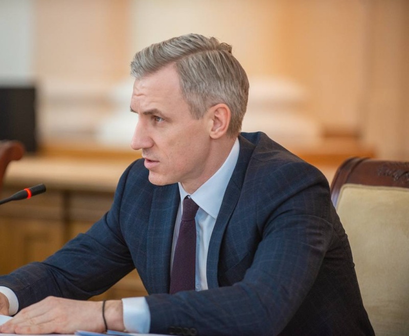 На рабочем совещании в Правительстве области обсудили ключевые направления развития строительной отрасли, коммунальной инфраструктуры и дорожного хозяйства.