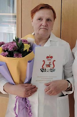 Ваши чуткие руки исцеленье несут