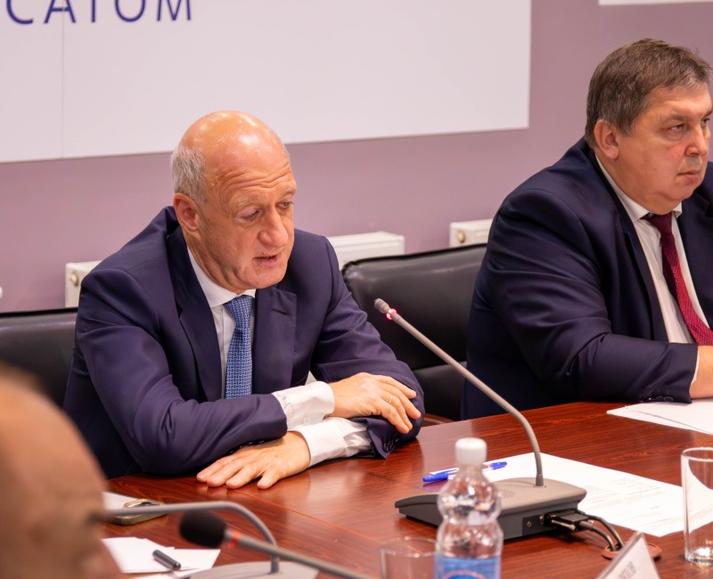 Будущее атомной отрасли: зампред Госдумы провёл рабочую встречу на Смоленской АЭС