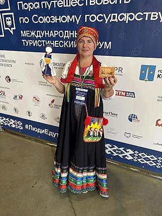 Мастер из Вязьмы Дарья Демченкова одержала победу на зональном этапе Всероссийского конкурса «Туристический сувенир»