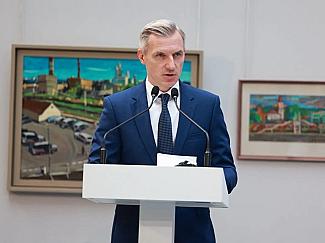 Губернатор Василий Анохин принял участие в ежегодном областном августовском совещании "Образование 67: растим будущее вместе" в КВЦ имени Тенишевых.