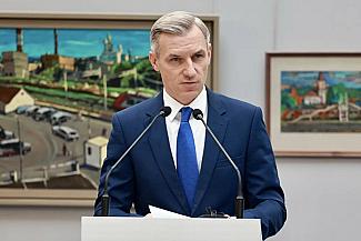 Учитель формирует личность, закладывает нравственные ориентиры и помогает подрастающему поколению найти свой путь в жизни.