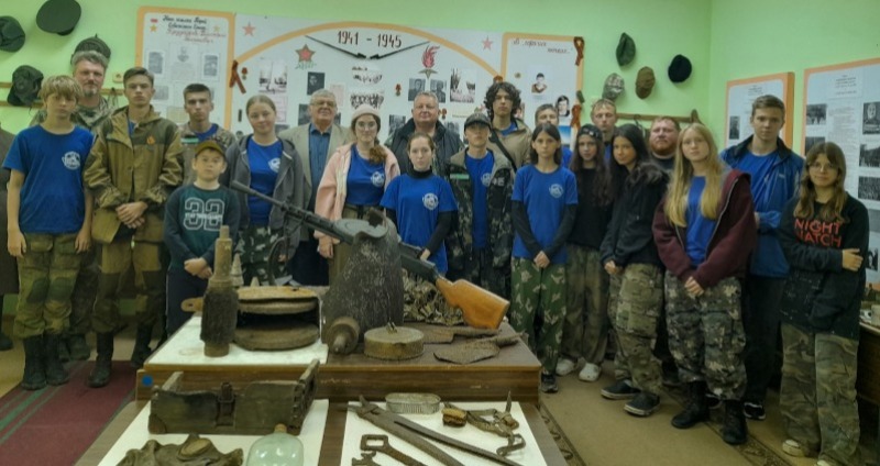 Уральские "орлята" побывали в Павловском музее