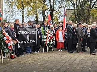 Смоляне приняли участие в памятных мероприятиях в Ленино