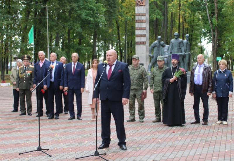 Славе - не меркнуть! Традициям - жить!