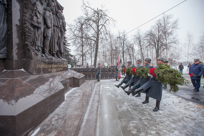 И слава Ельни  вновь увековечена  в Москве