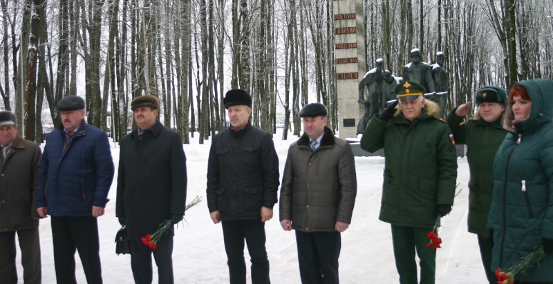 Будем достойны звания  ельнинцев-гвардейцев 