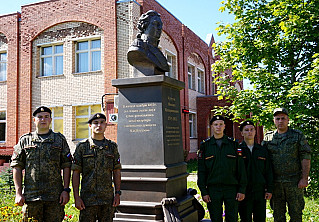 Правнуки наших освободителей  на страже родной земли