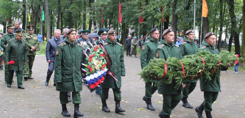 возложение